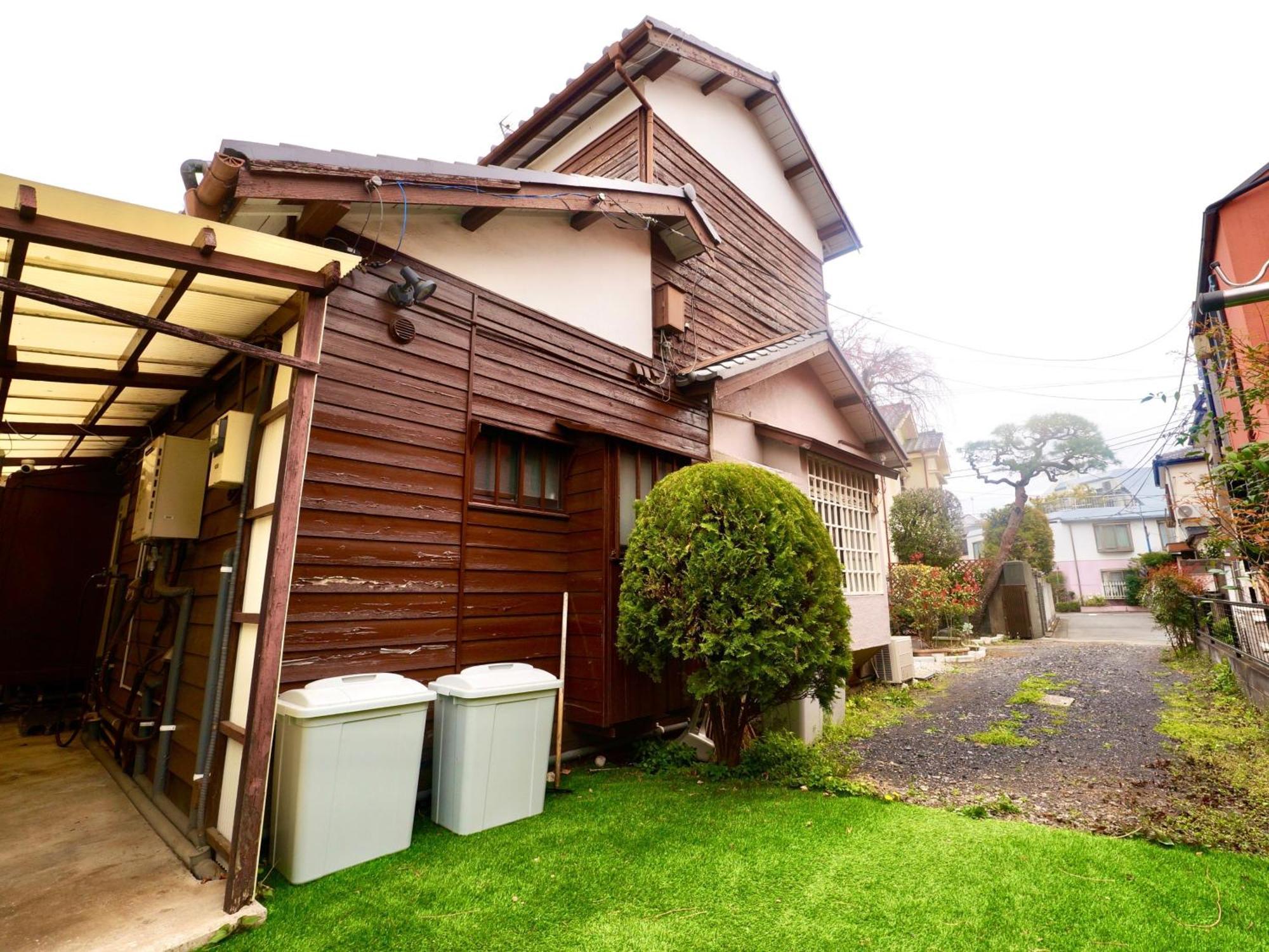 Villa Family Or Business Travel 20 Percent Off丨200 Sqm 丨 14 Min To Shinjuku 丨century-old Japanese Garden 丨3 Parking Spaces丨4 Bedrooms