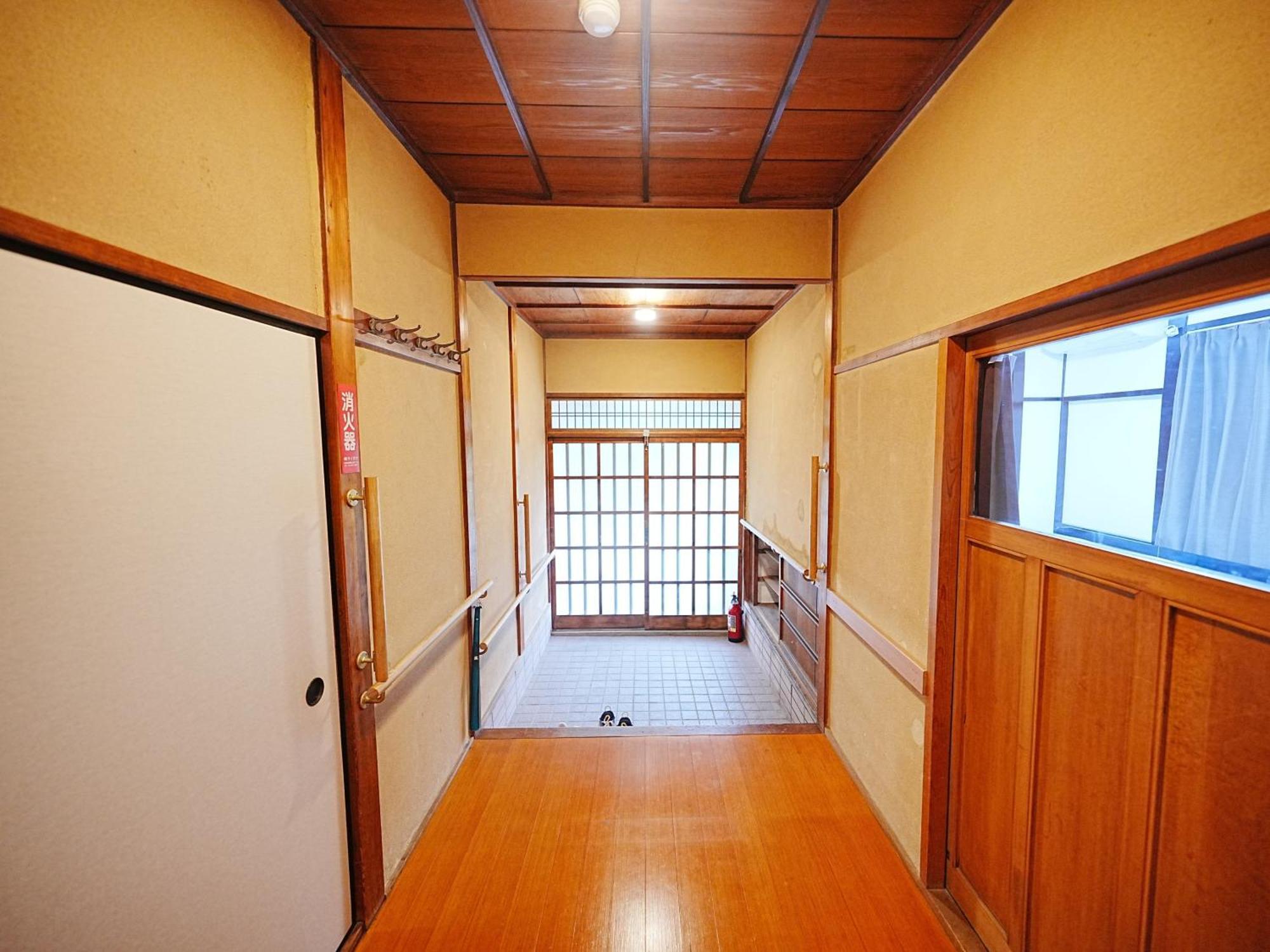 Family Or Business Travel 20 Percent Off丨200 Sqm 丨 14 Min To Shinjuku 丨century-old Japanese Garden 丨3 Parking Spaces丨4 Bedrooms Tokio